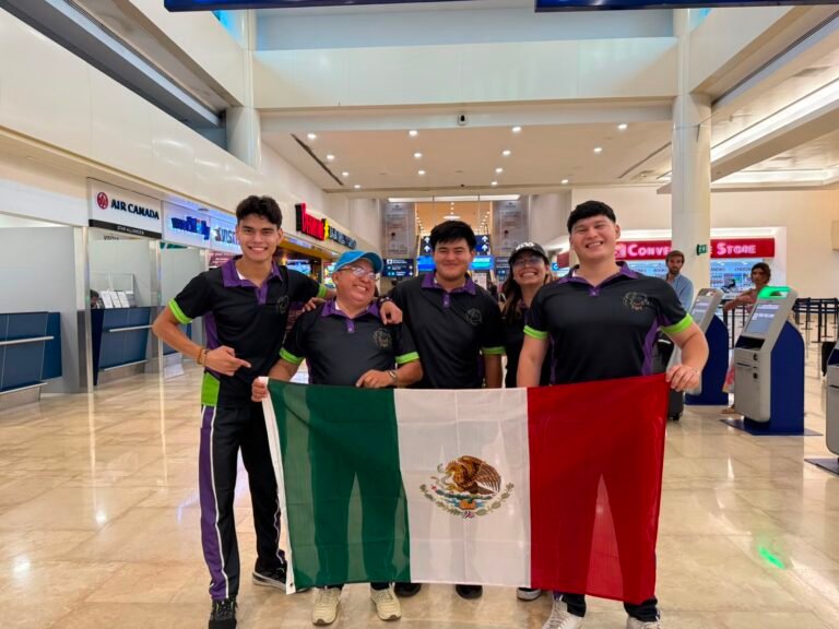 Yucatán manda estudiantes a competir a Pekín en robótica
