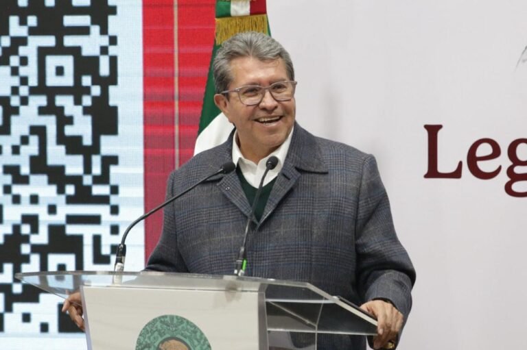 “Me aplicaré a fondo para convencer a la oposición”: Monreal