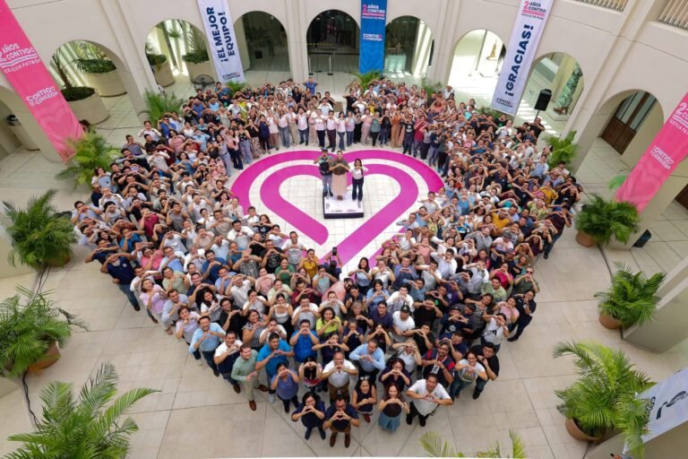 “Mi corazón es un corazón agradecido con ustedes”, dice Cecilia Patrón a colaboradores