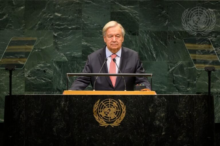 Infancias nunca deben convertirse en “conejillos de Indias” de la IA: ONU