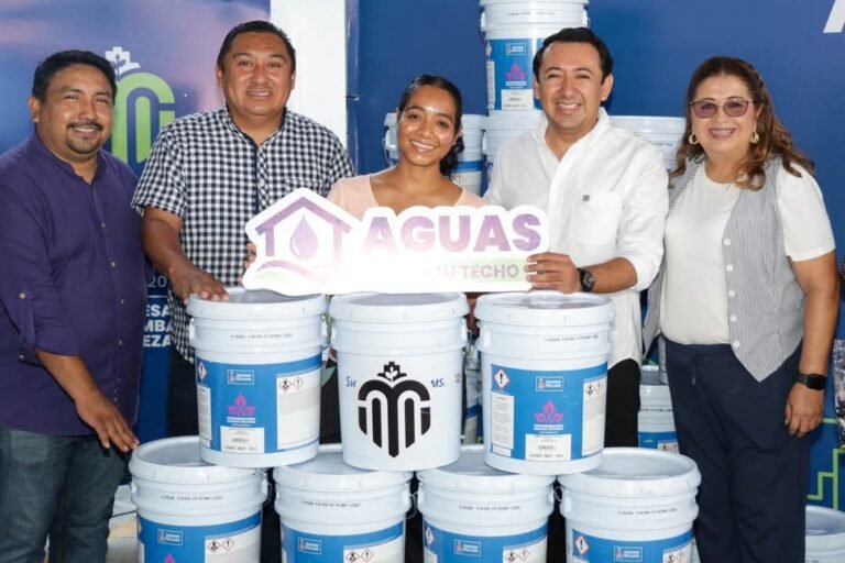 Por temporada de lluvias, Cecilia Patrón subsidia impermeabilizantes y pintura para viviendas