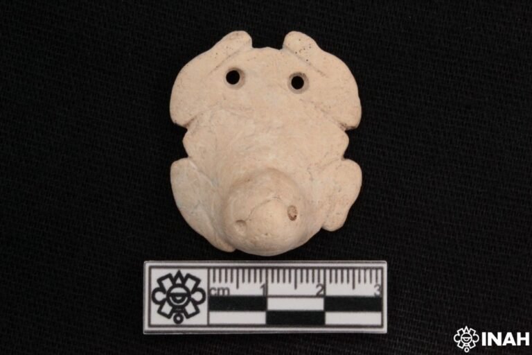 Estudian Pendientes Mayas Usados en Contextos Funerarios
